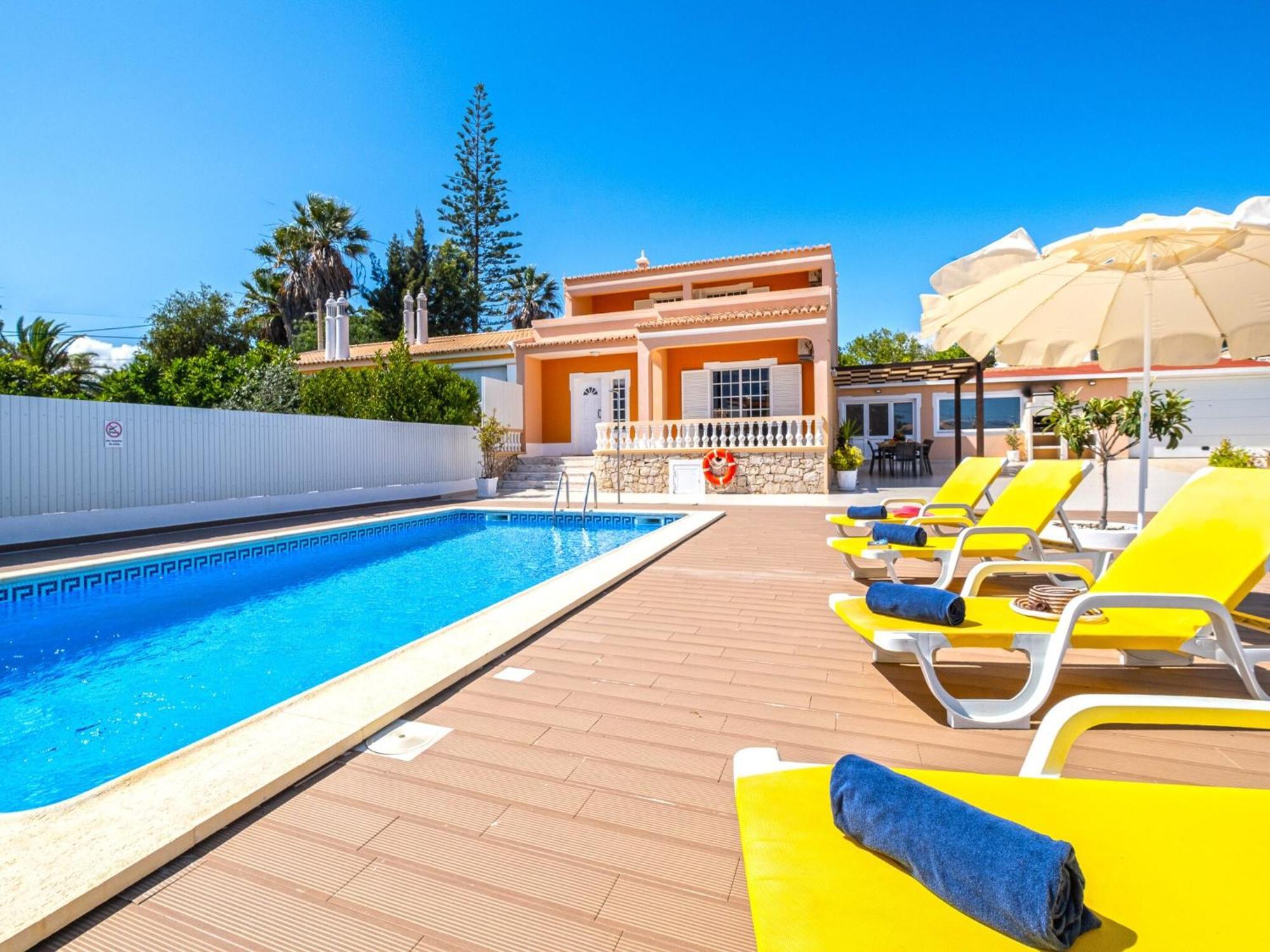 Charming W Private Pool, Wi-fi, A C, Bbq Villa *