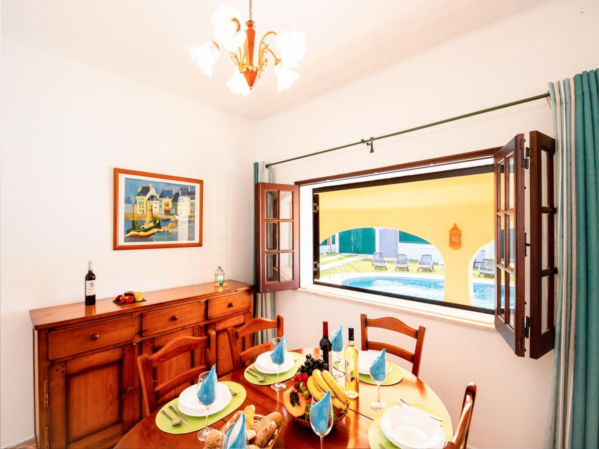 With Heatable Pool Villa Albufeira