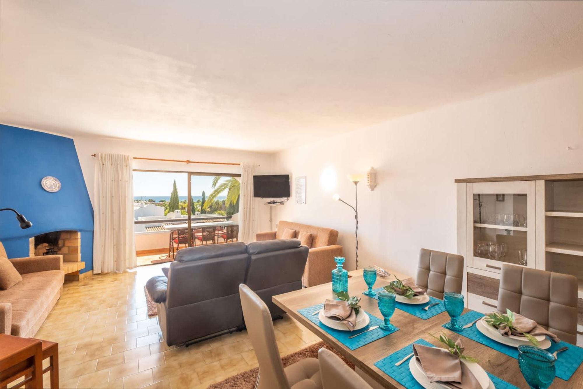 Luna - With A Pool Area With A Lounge Bar Albufeira