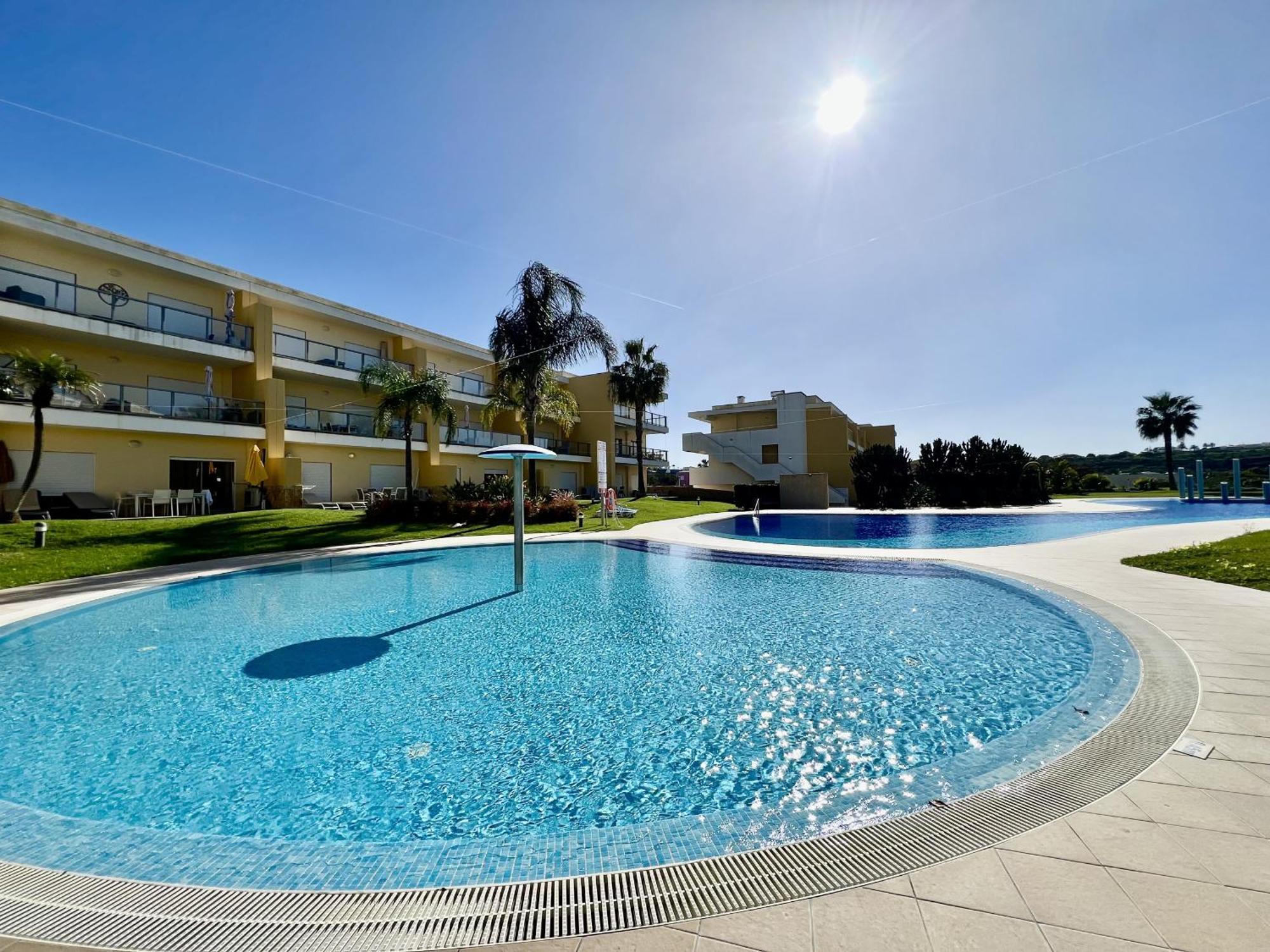 Paradise By Homing Apartment