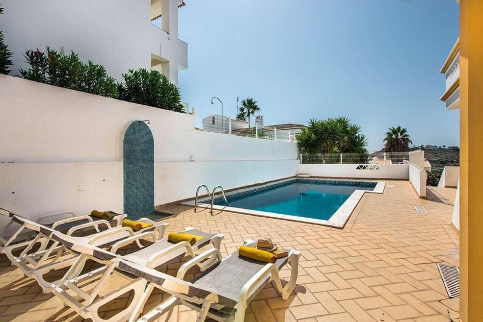 Casa de férias Almanda - Spacious Perfectly Located Between Marina And The Old Town Albufeira