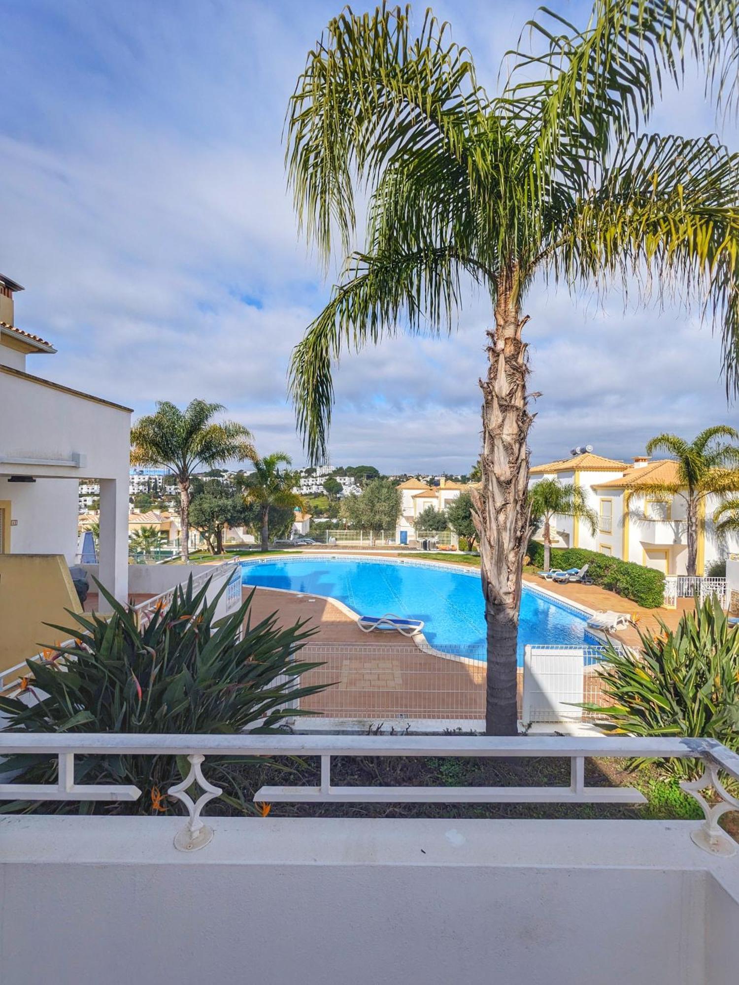Farm Village- Townhouse 2 Mins From Old Town Albufeira *