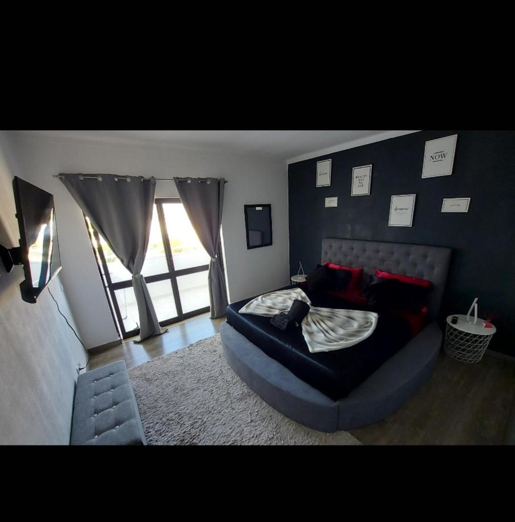 Spot Com Piscinas Exteriores E Interior! Apartment