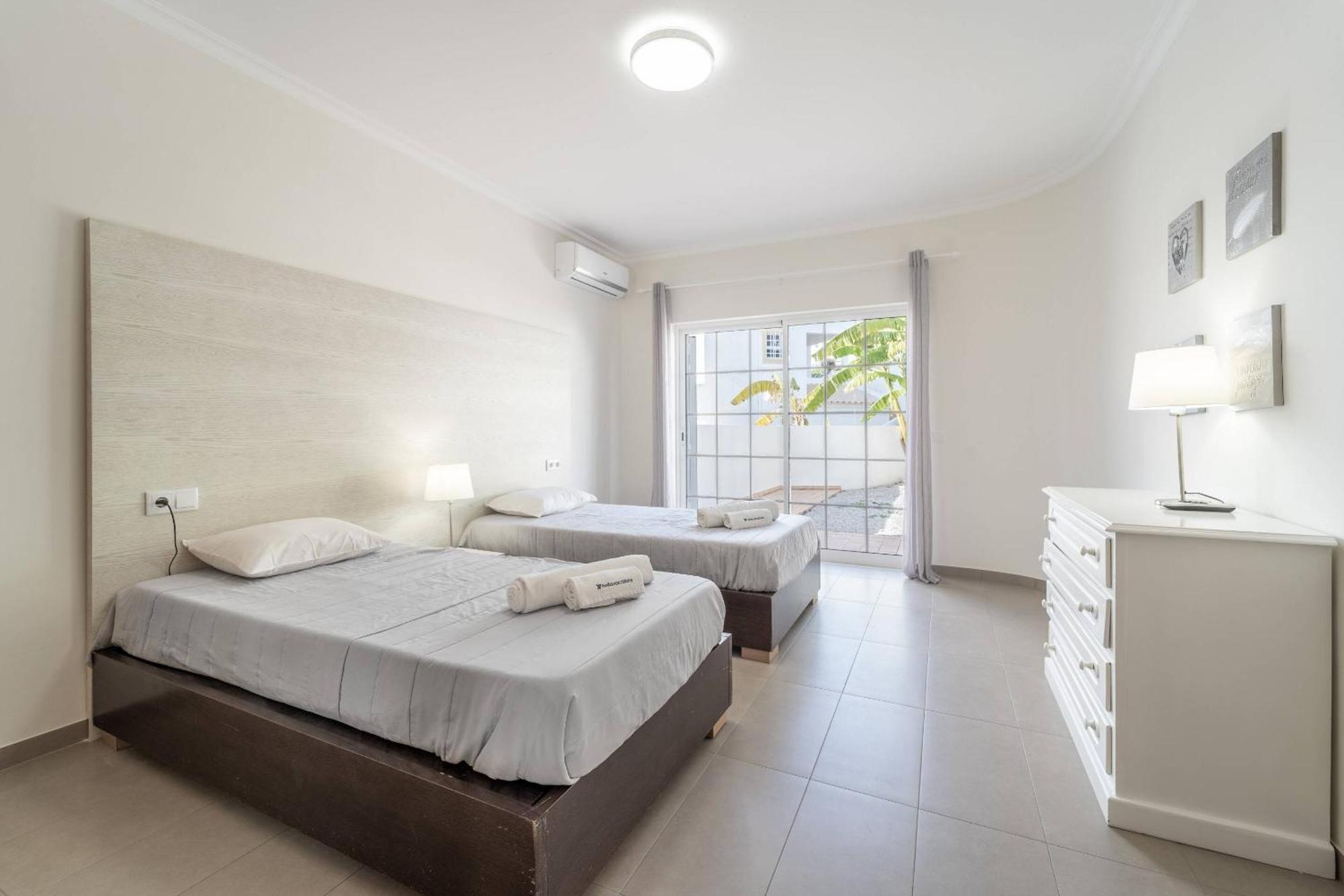 Villa Lemos By Hellovacations *