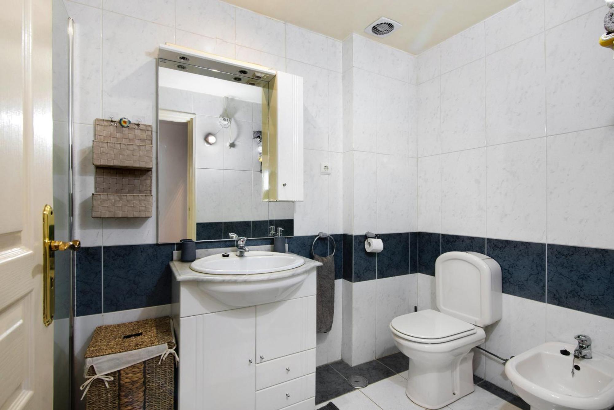 Oura Cozy Apartment