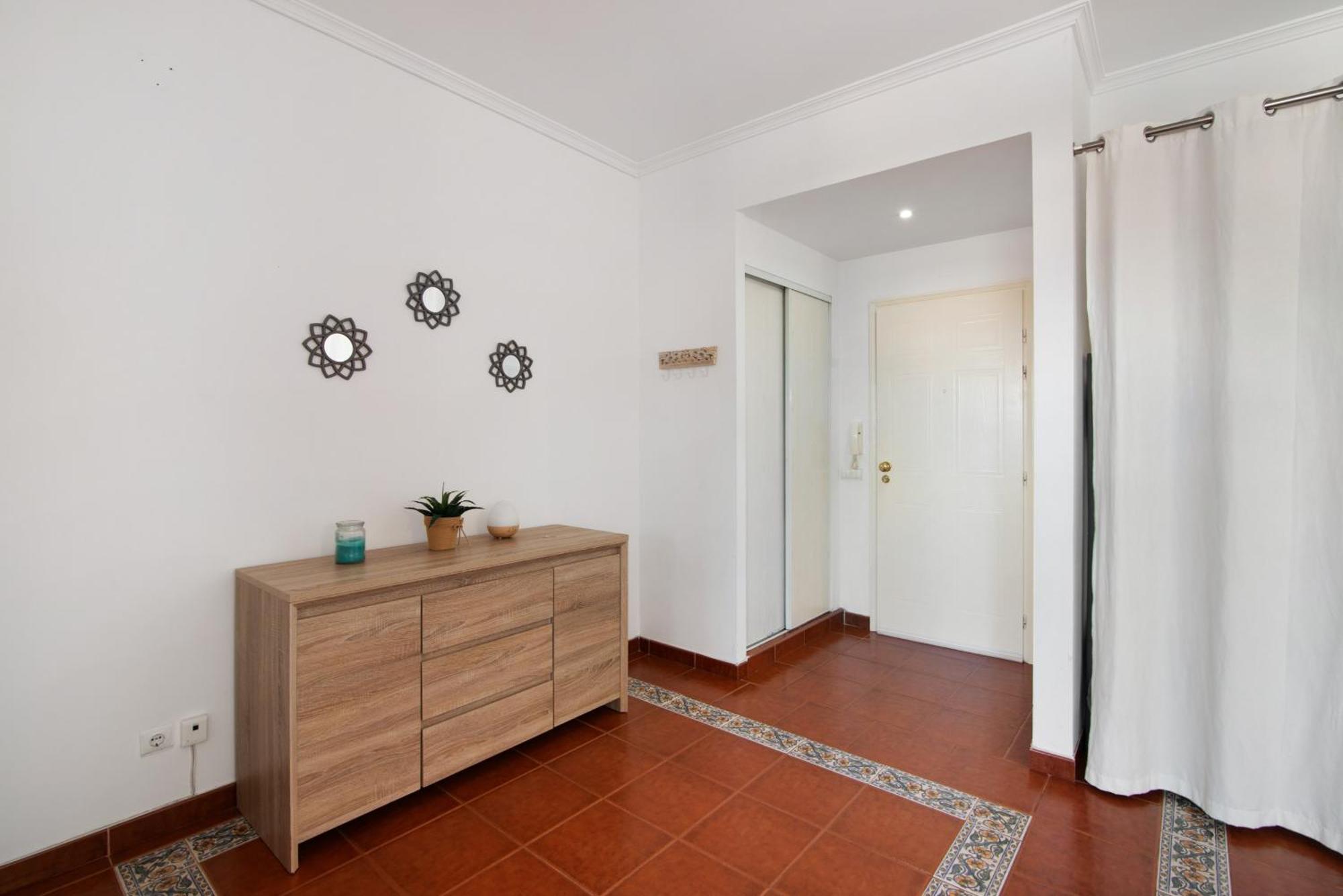 Apartment Oura Cozy *