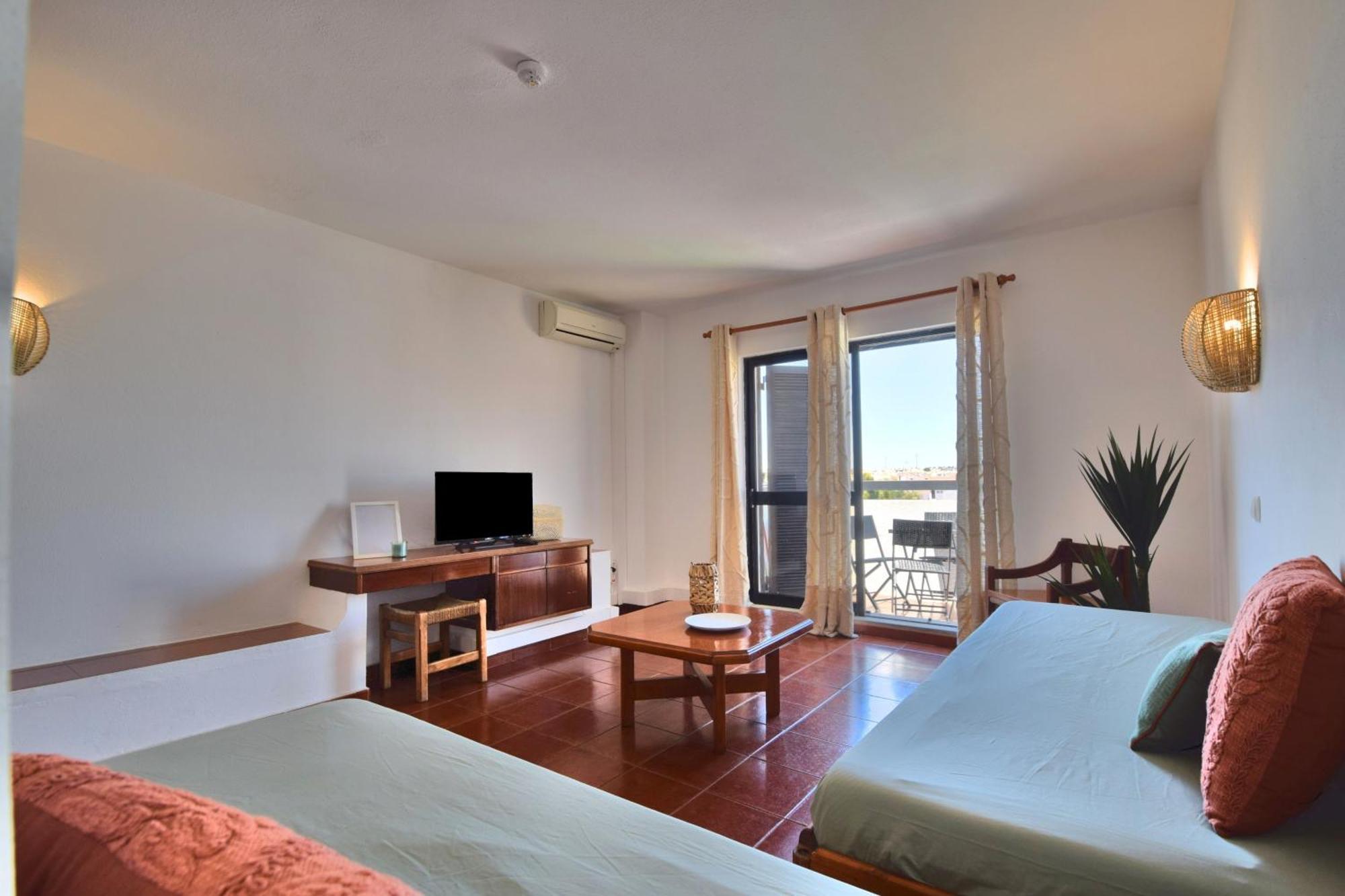 Beguest Oura Vilanova Apartment