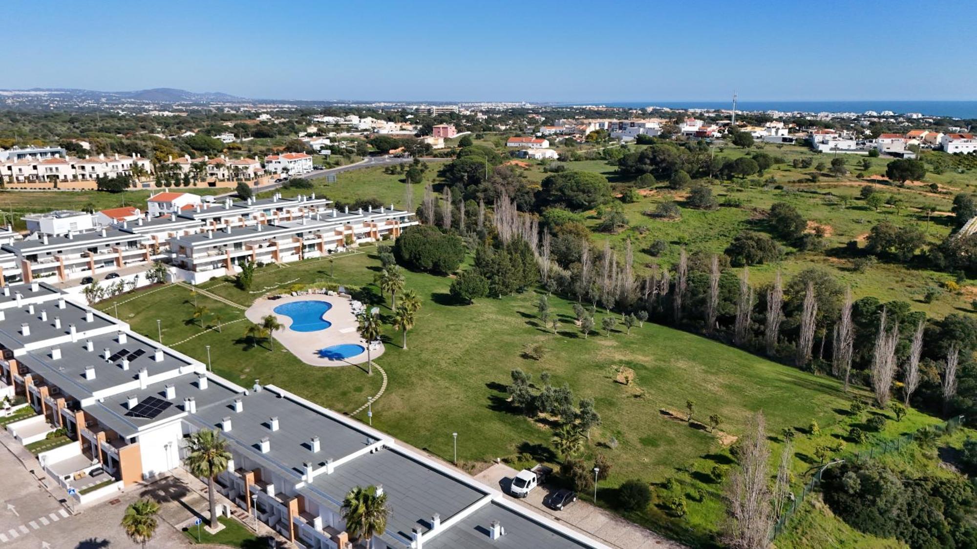 White By Check-in Portugal Albufeira