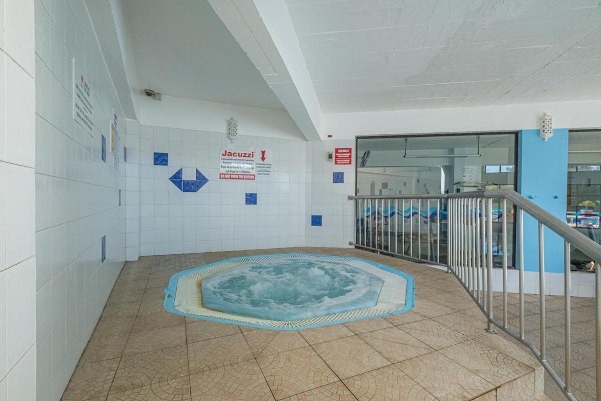 Apartment Cozy With Indoor Pool *