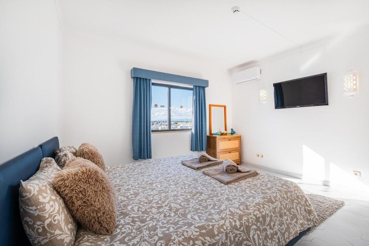 Cozy With Indoor Pool Albufeira