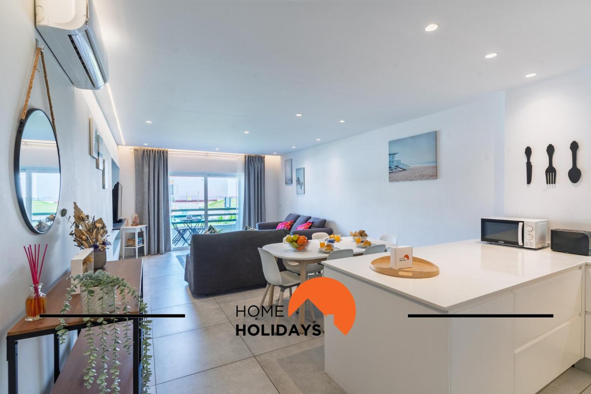 #308 Marcilia By Holidays Apartment *