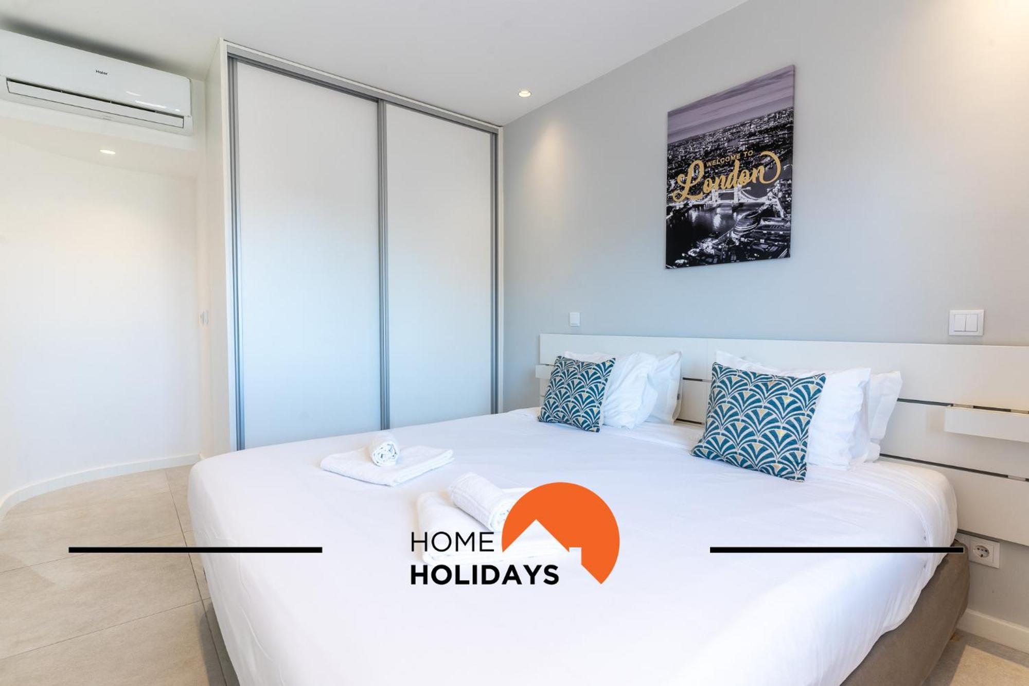 #309 Marine By Holidays Apartment