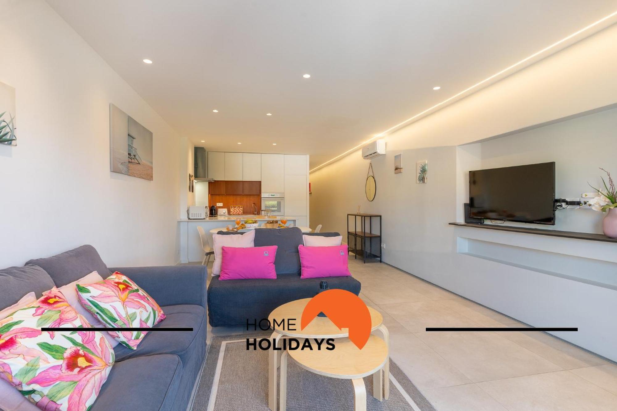 #309 Marine By Holidays Apartment *