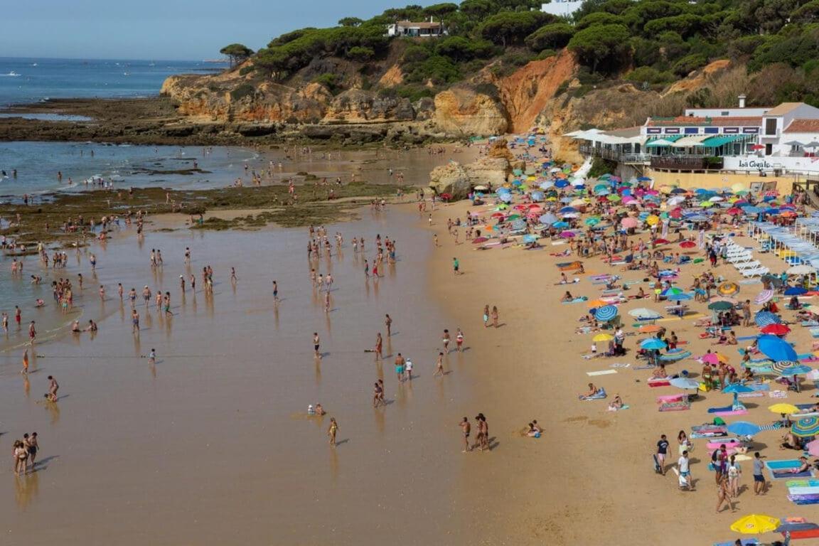 Privatunterkunft Charmoso A 300m Da De Olhos De Agua ! *