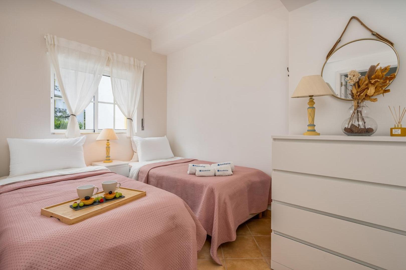 Hostwise - Sunny Flat W/ Balcony By The Algarve Sea Apartment *