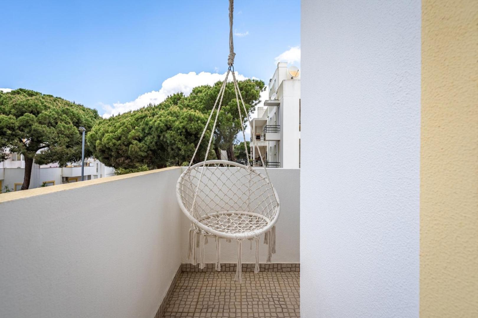 Hostwise - Sunny Flat W/ Balcony By The Algarve Sea Apartment
