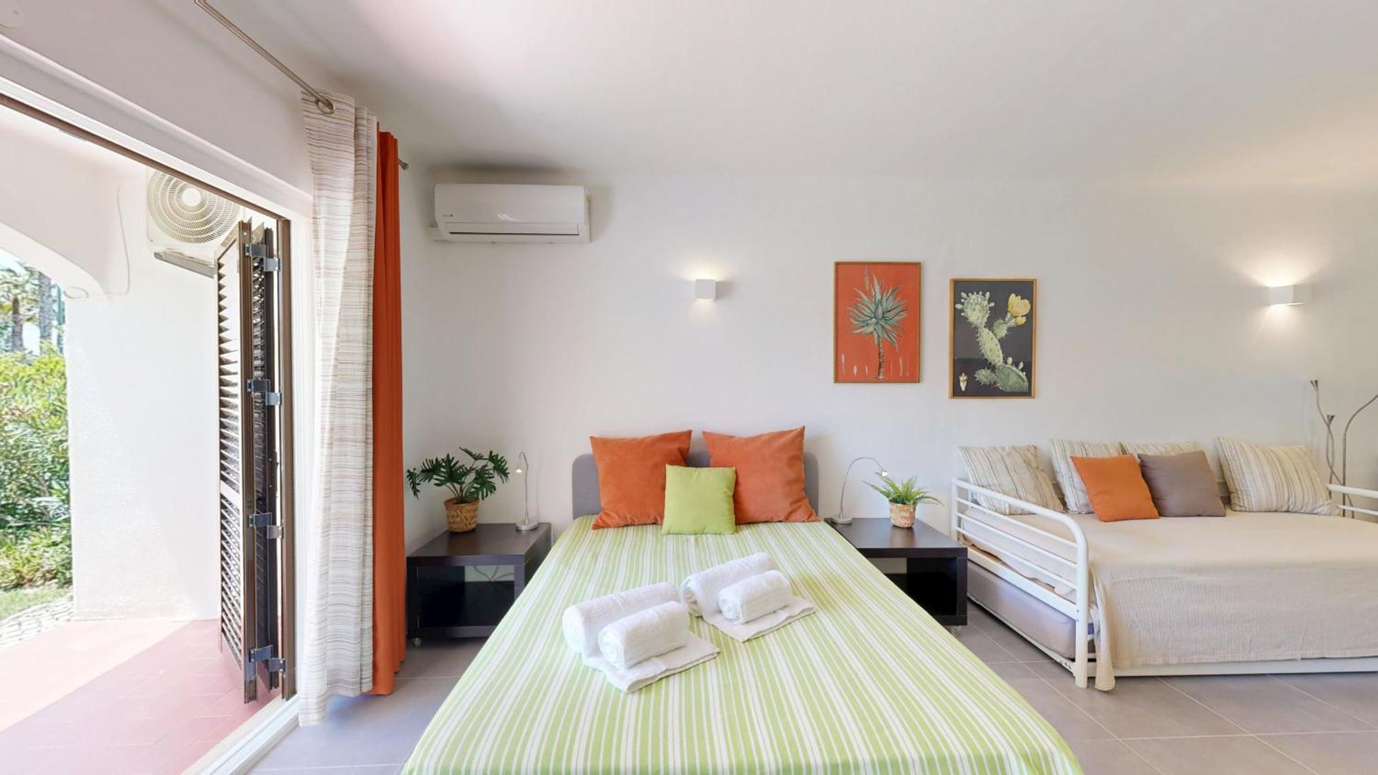Sao Rafael, 450m Apartment