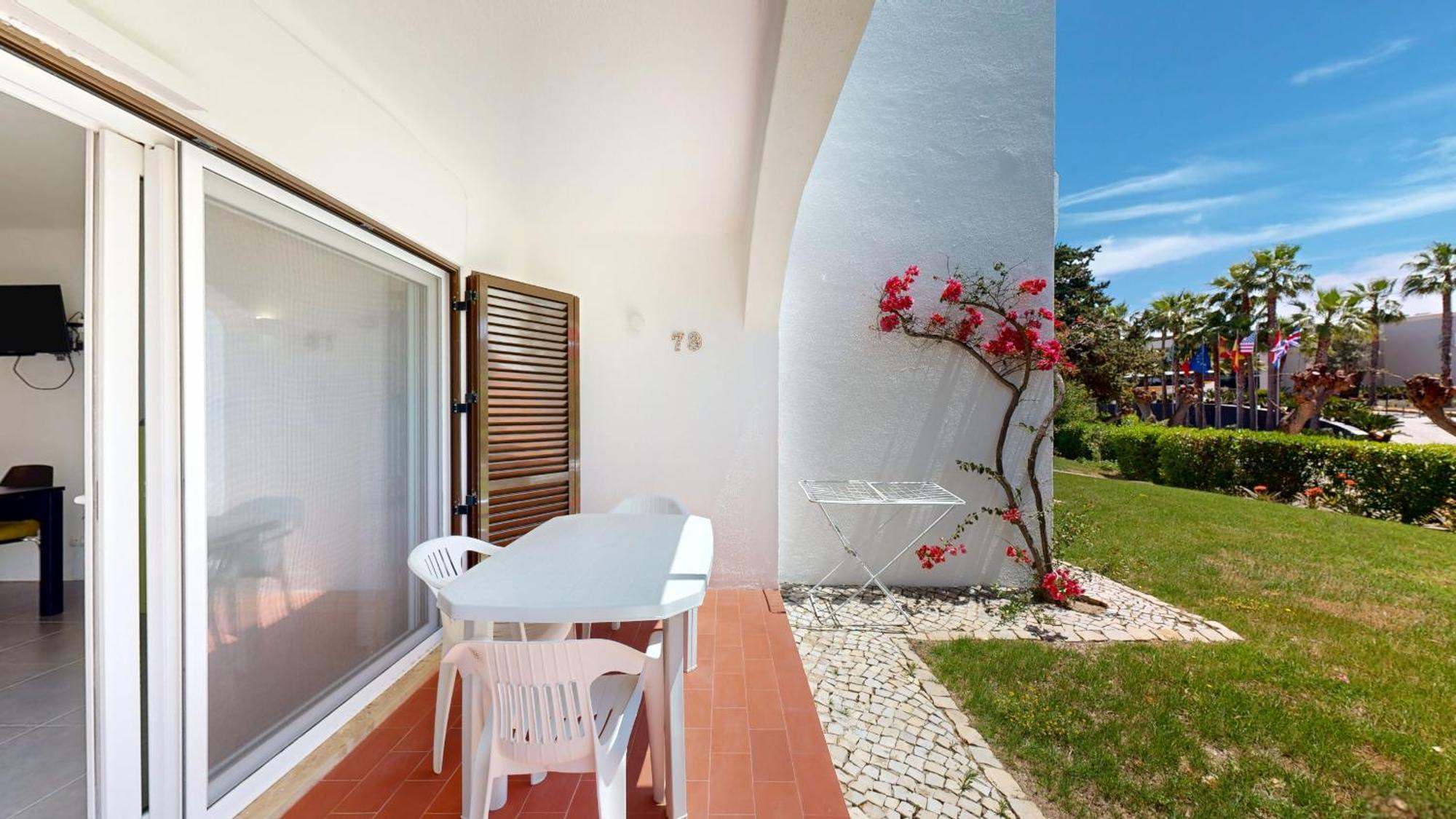 Apartment Sao Rafael, 450m