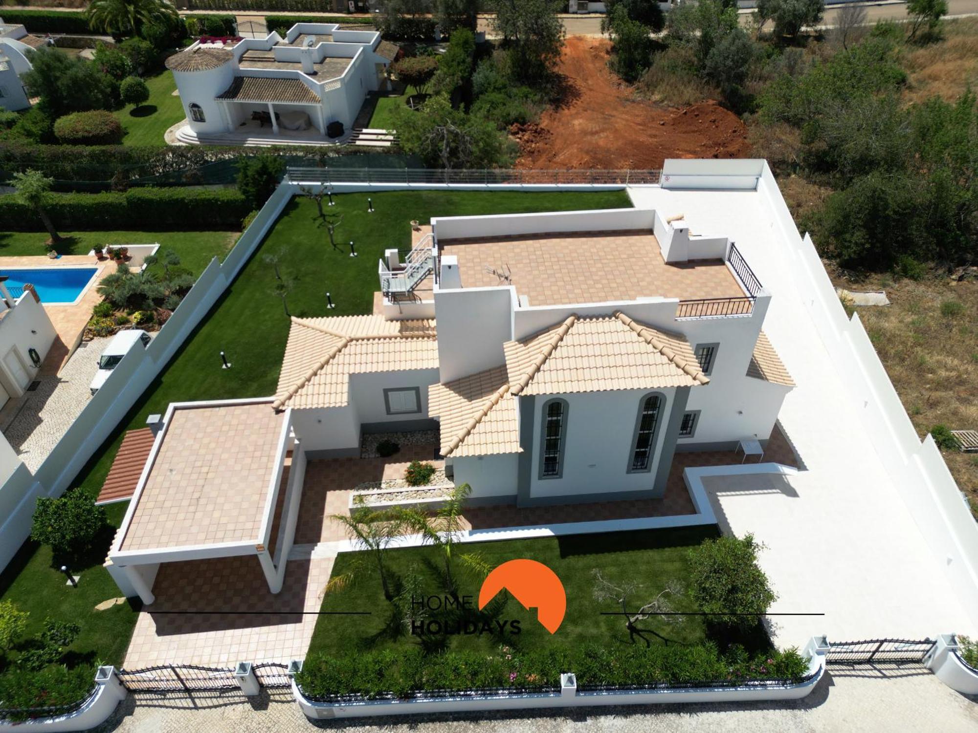 #297 Moderna V3 Com Piscina By Holidays Holiday home Albufeira