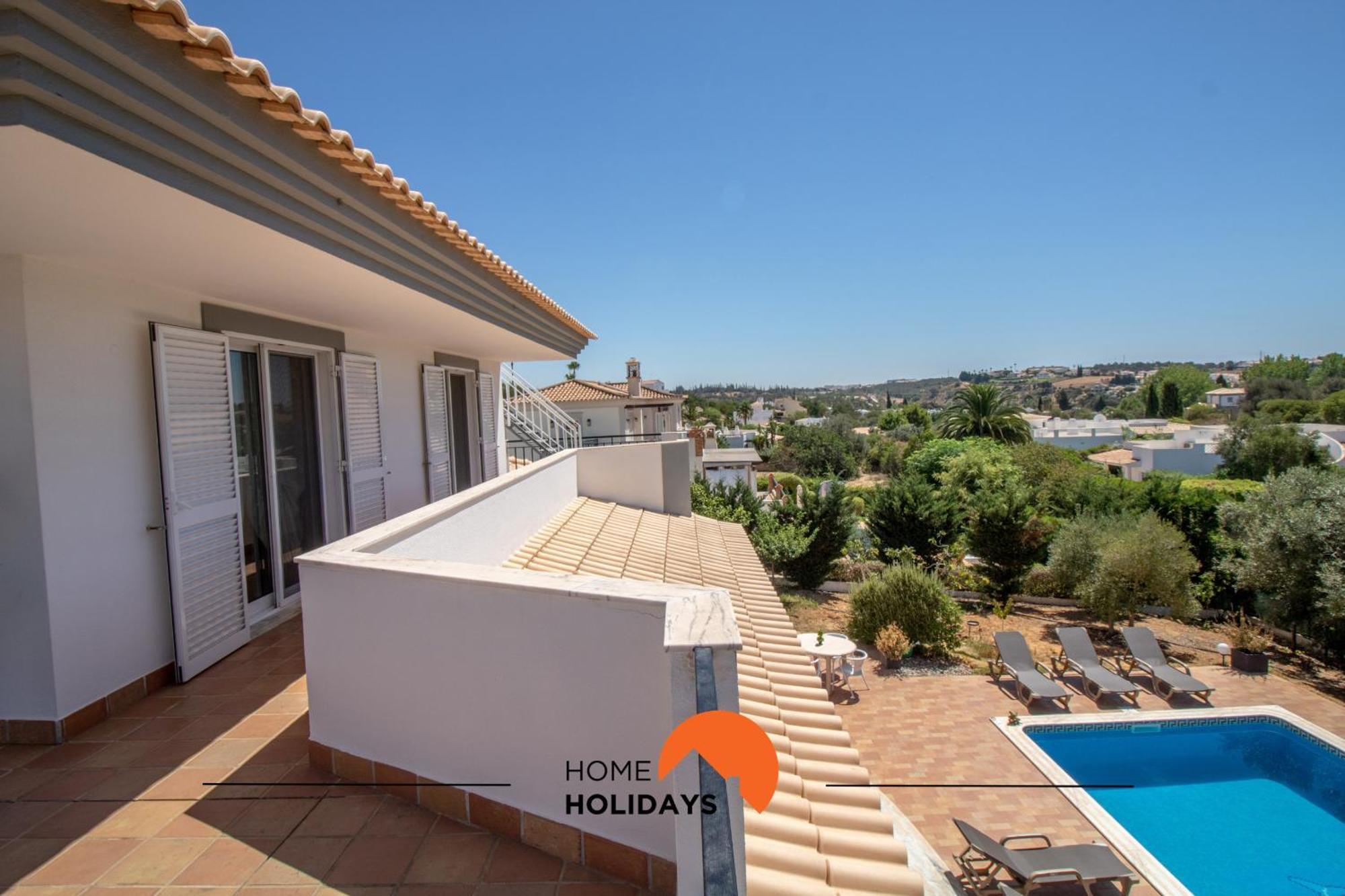 Holiday home #297 Moderna V3 Com Piscina By Holidays *