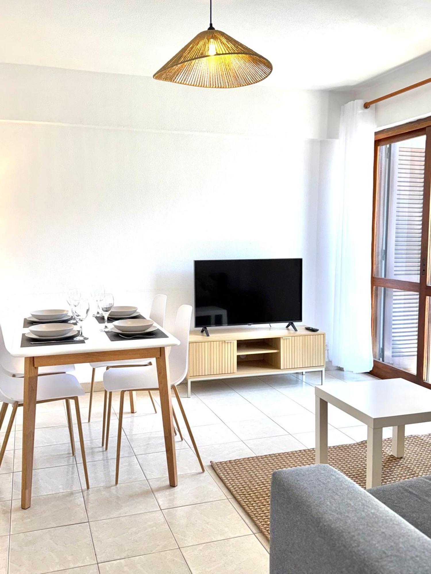 - 2 Bedrooms Apartment Albufeira