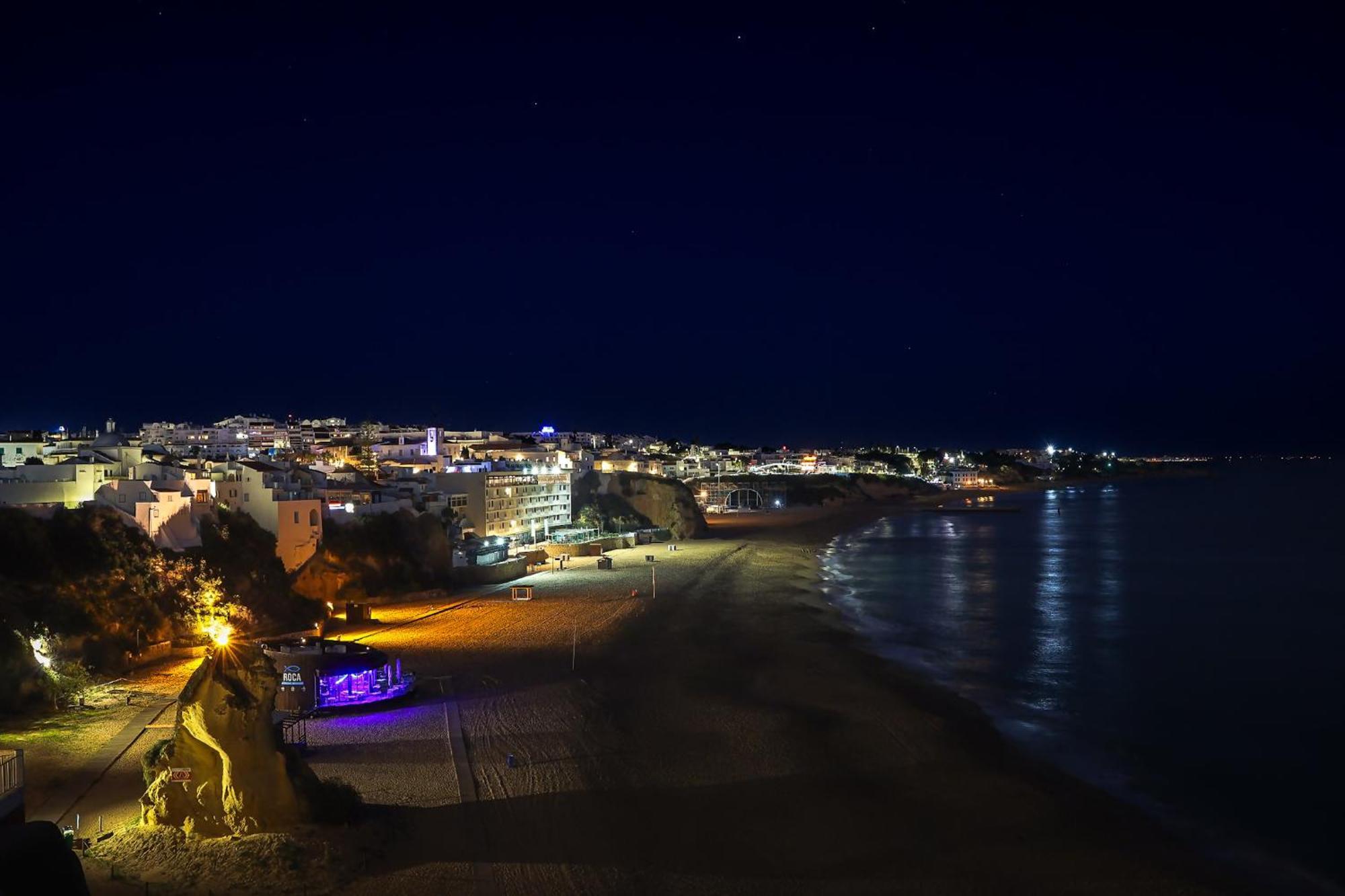 Penthouse Sea View By Holidays Apartment