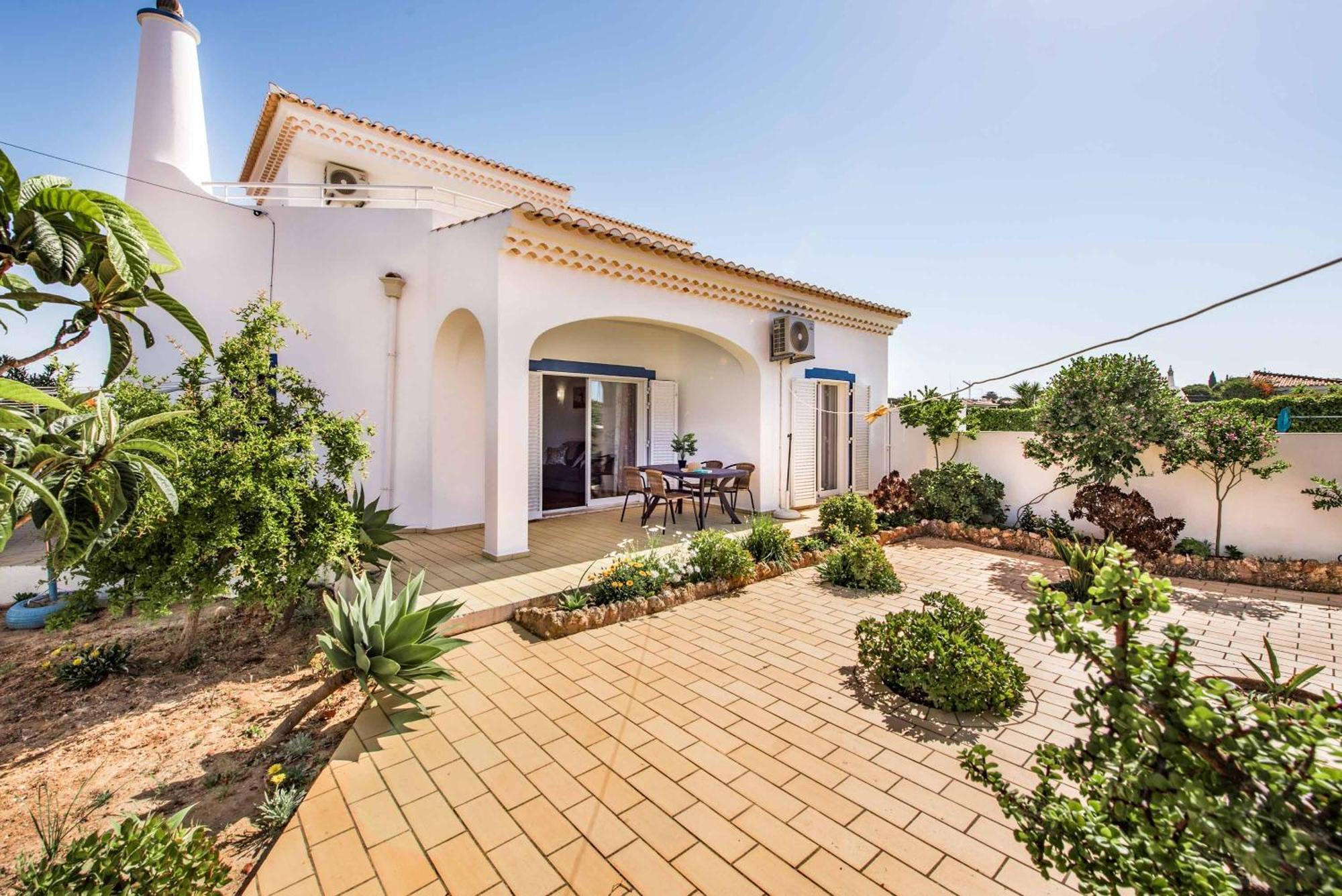 Dois Pinheiros Villa