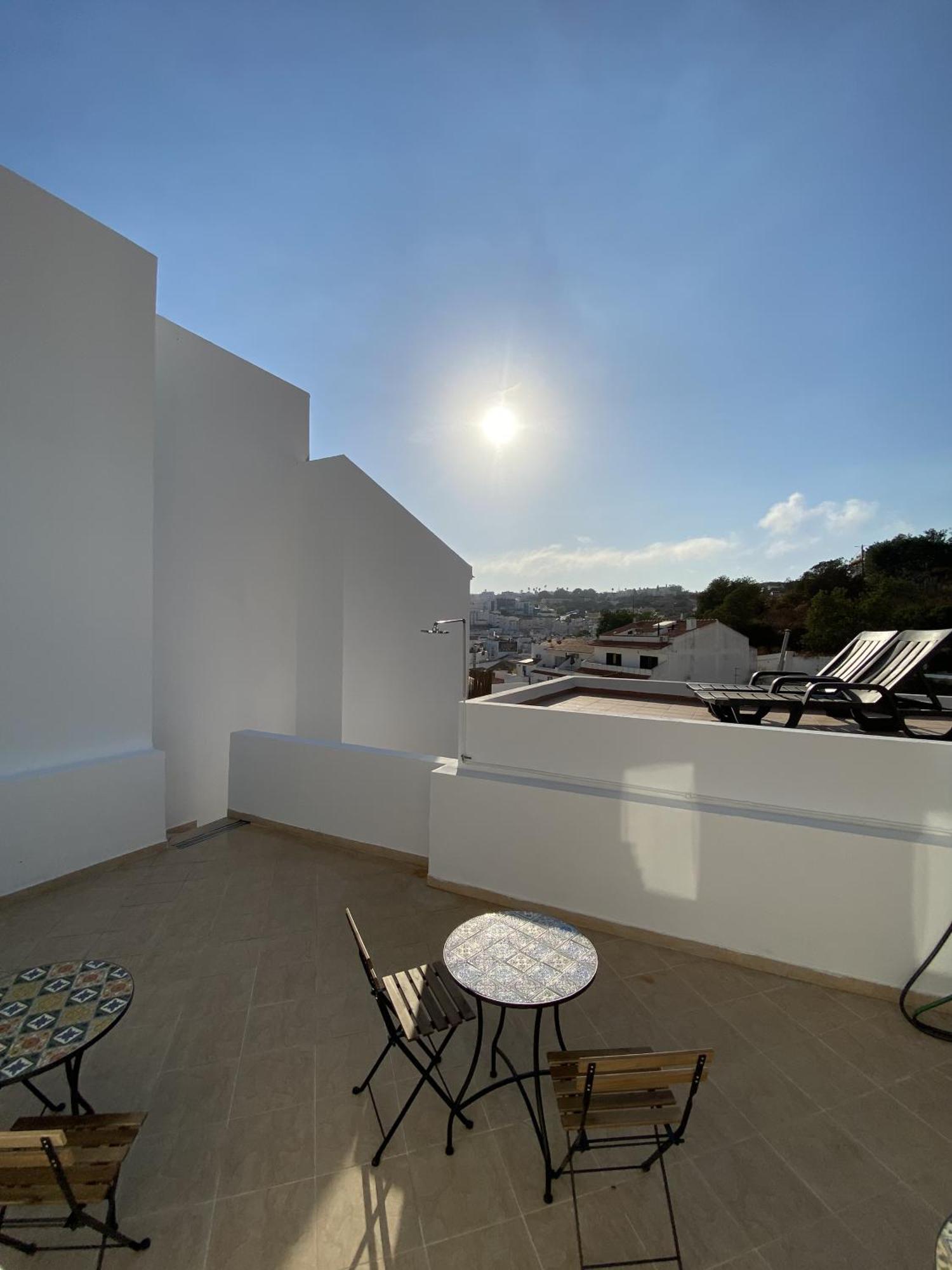 Refugio No16 Ocean Air & Rooftop Flair *