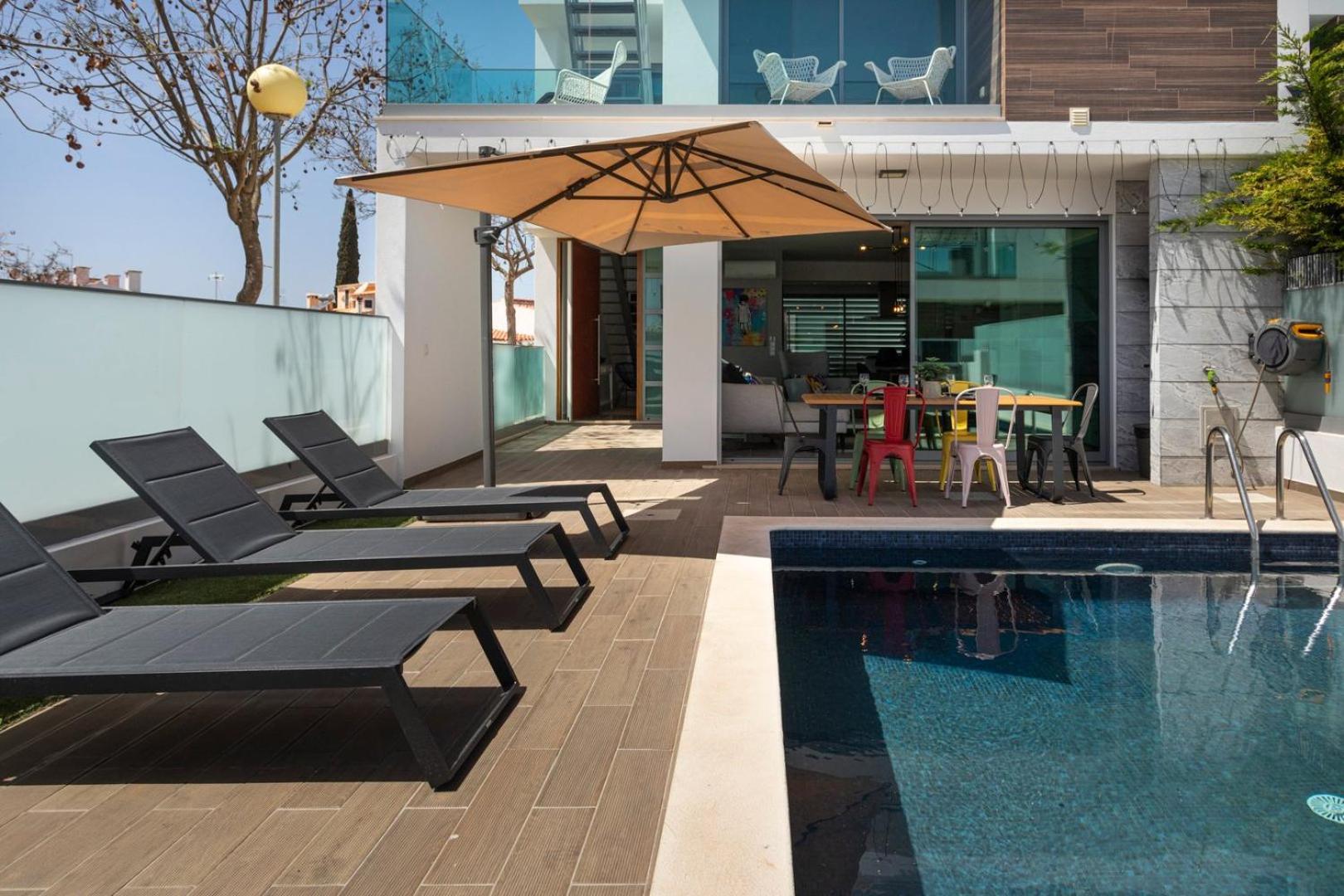 Luxury Design Villa *