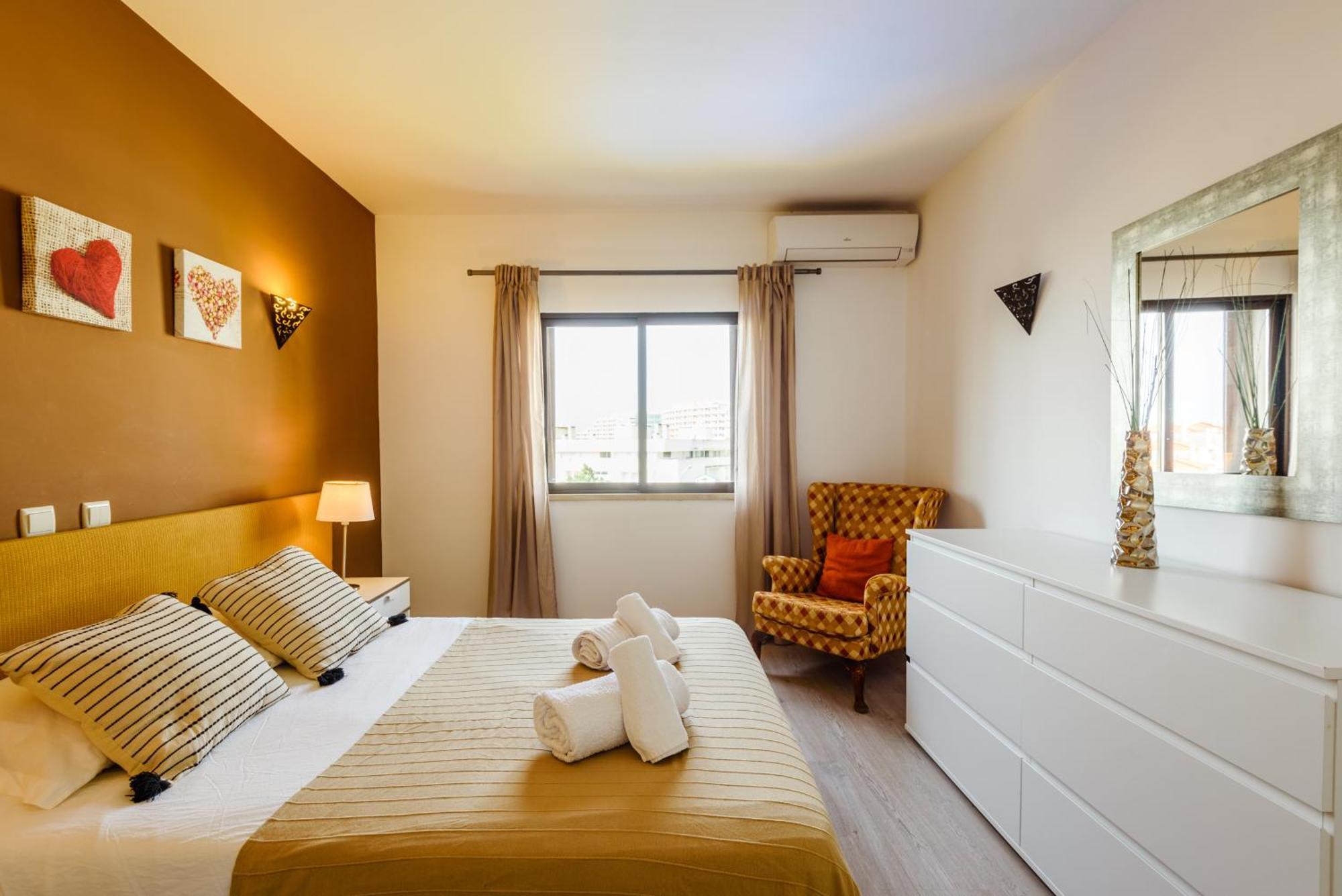 Feel At & Welcome To Albufeira