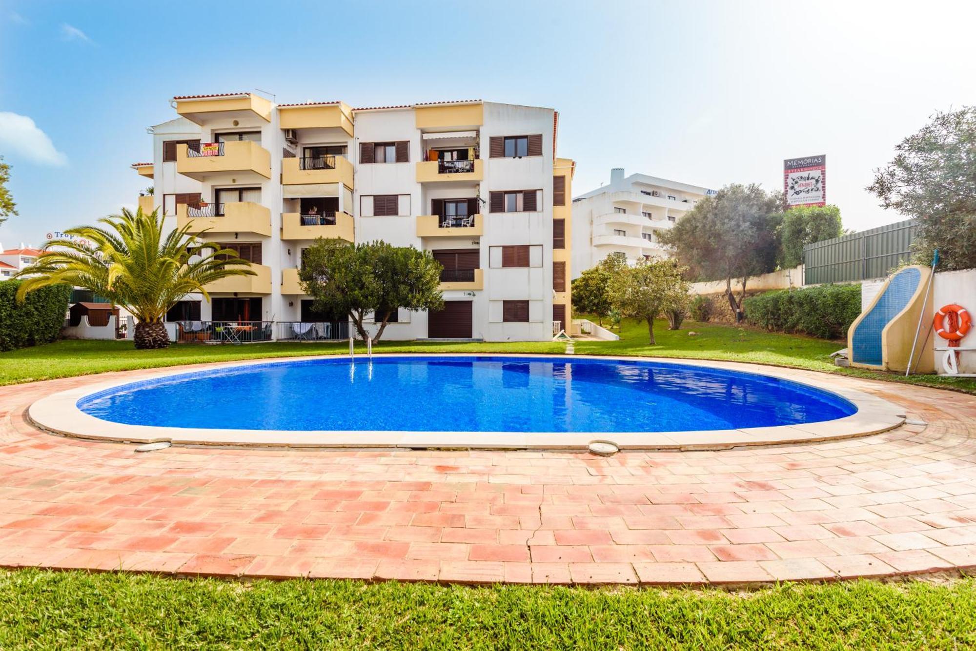 Feel At & Welcome To Appartement Albufeira