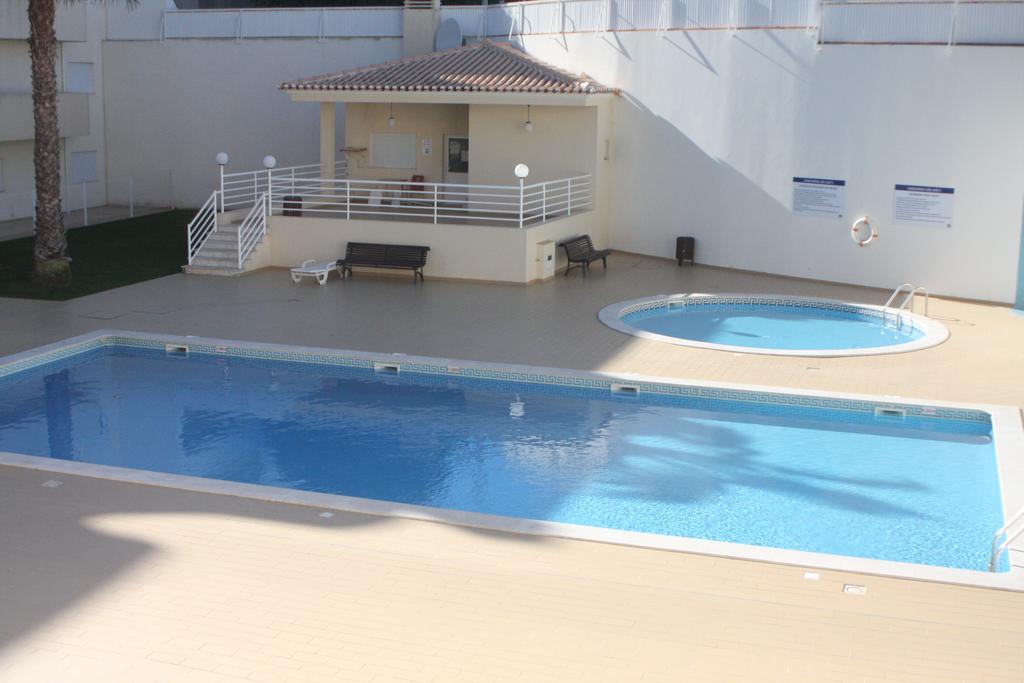 Lovely New W/ Pool *