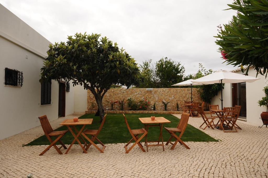 Lost & Found - & Guest house Albufeira