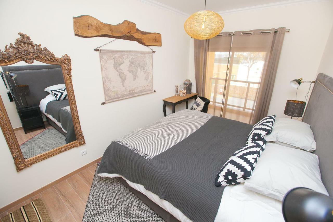 Modern Luxury Near Harbor Of Albufeira