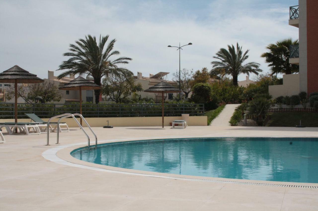 Com Piscina Em Albufeira, Corcovada