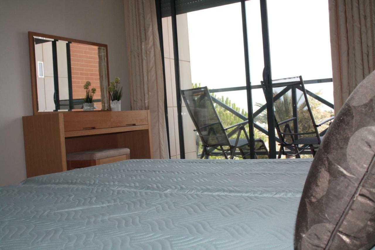 Com Piscina Em Albufeira, Corcovada Apartment *
