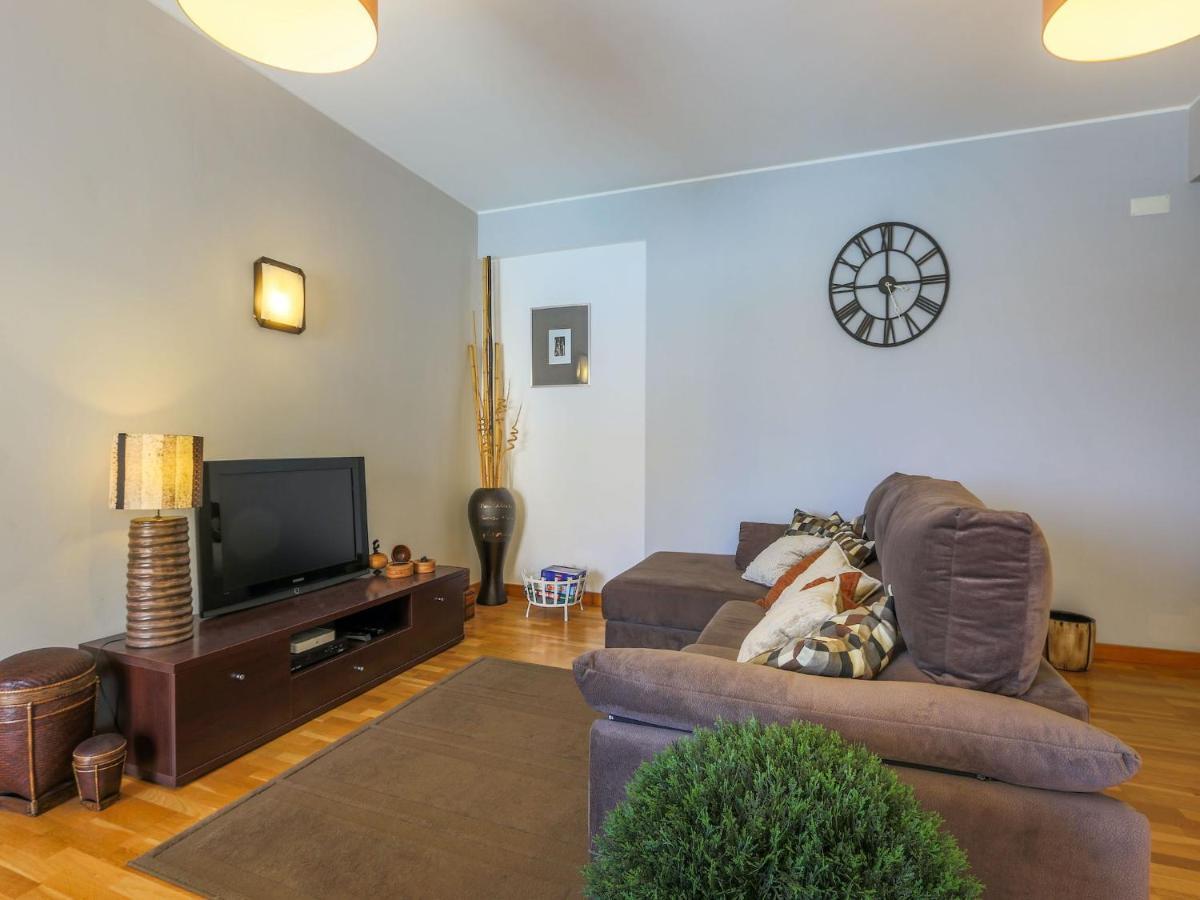 2 Bedroom Marina De Apartment *