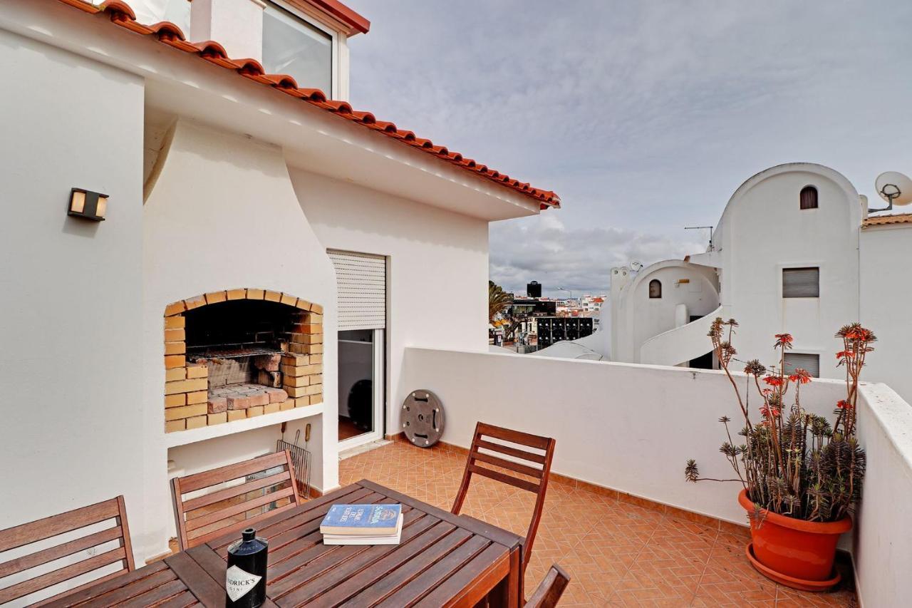 By Homing Apartment