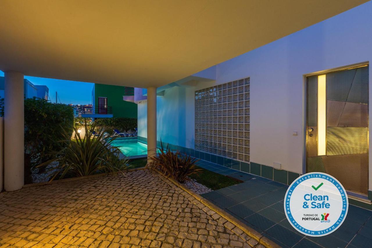 Marina De 8 Villa *