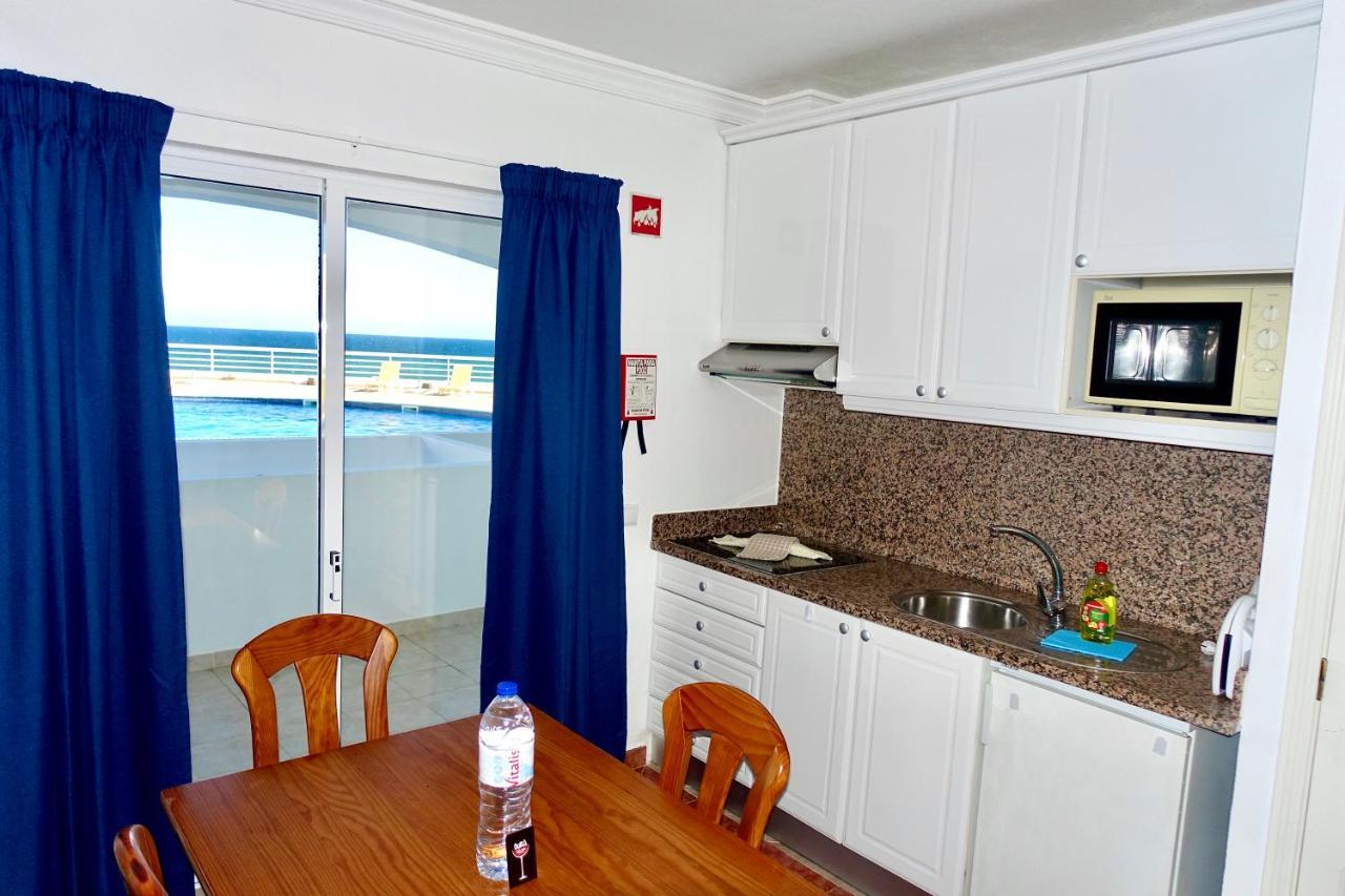 Oura Ocean Front Apartamento *