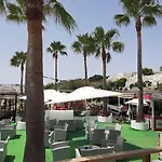 Front Beach Apartment - Quinta Da Barracuda