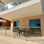 Olhos De Agua 1Br With Pool, Ac And Free Parking
