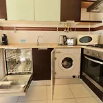 Olhos De Agua 1Br With Pool, Ac And Free Parking