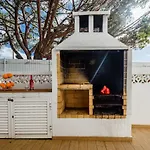 Villa Protea - 5 Bedroom, Beach, Air-Con, Wifi