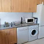 Bel Appartement 2 Chambres Au Coeur D\'Albufeira, Proche De La Magnifique Plage De Oura Et Des Loisirs