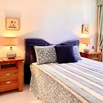 Gil Eanes Ocean View Nautical Apartment