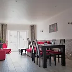 Albufeirasun, Arrive As A Guest Leave As A Friend.