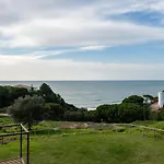 Pedra Dos Bicos By Intiholidays