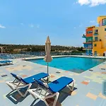 Marina View - Dream Lodging