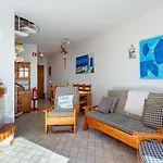 Typical T2 In Albufeira W/ Balcony By Lovelystay